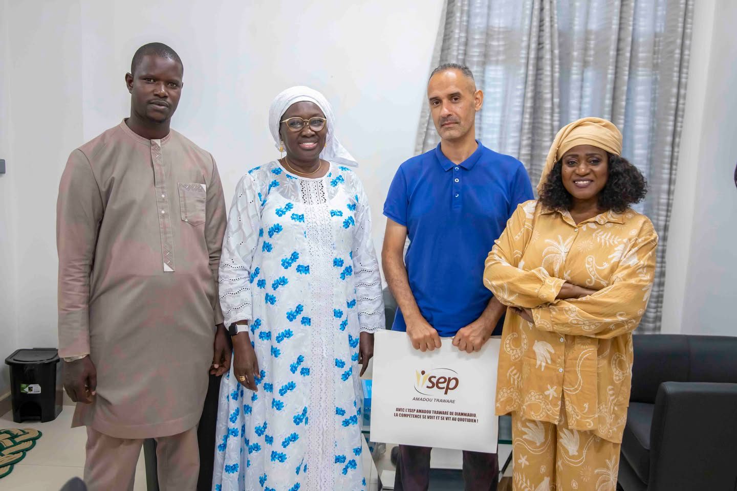 Signature d’une convention de partenariat liant l’ISEP Amadou TRAWARE à « Talents internationaux »