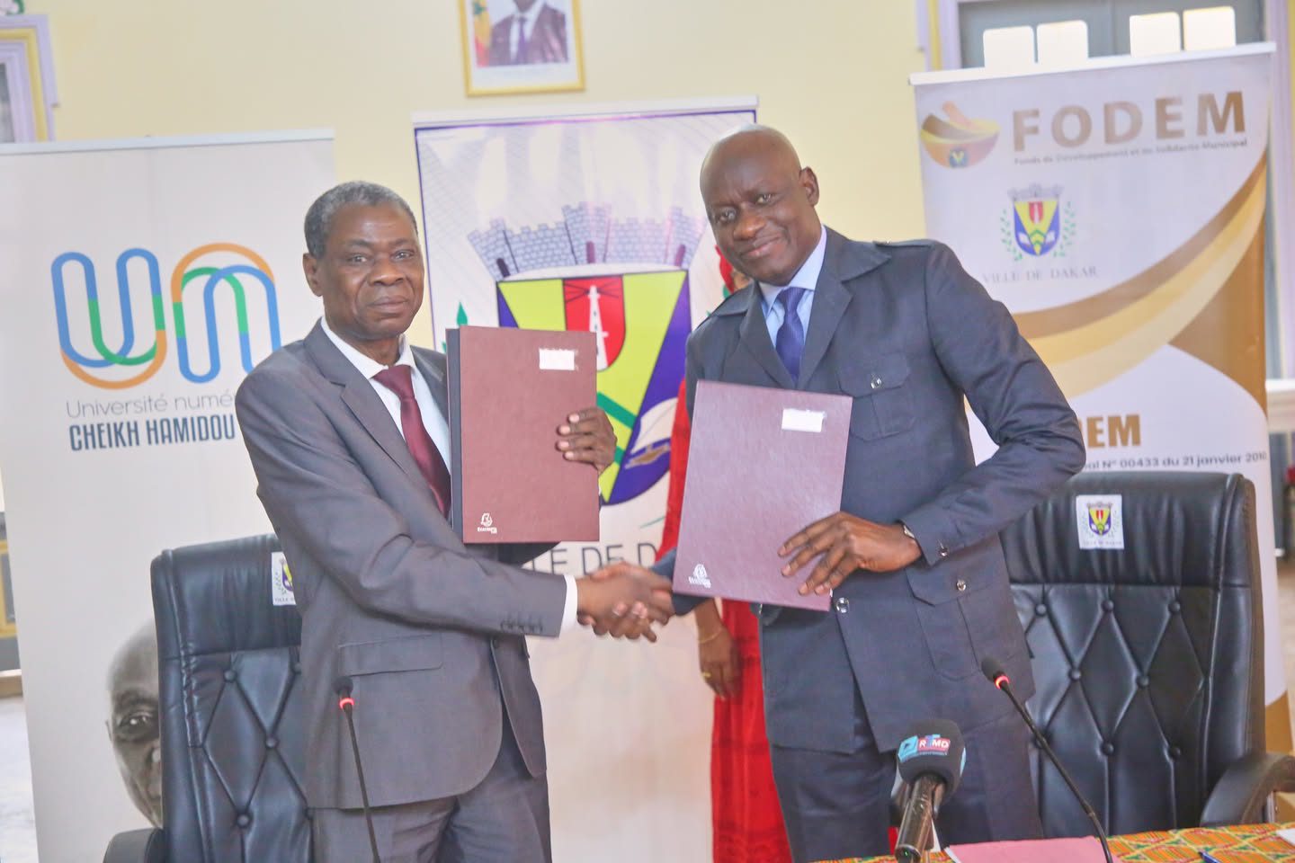 Signature de convention entre UNCHK et la Ville de Dakar