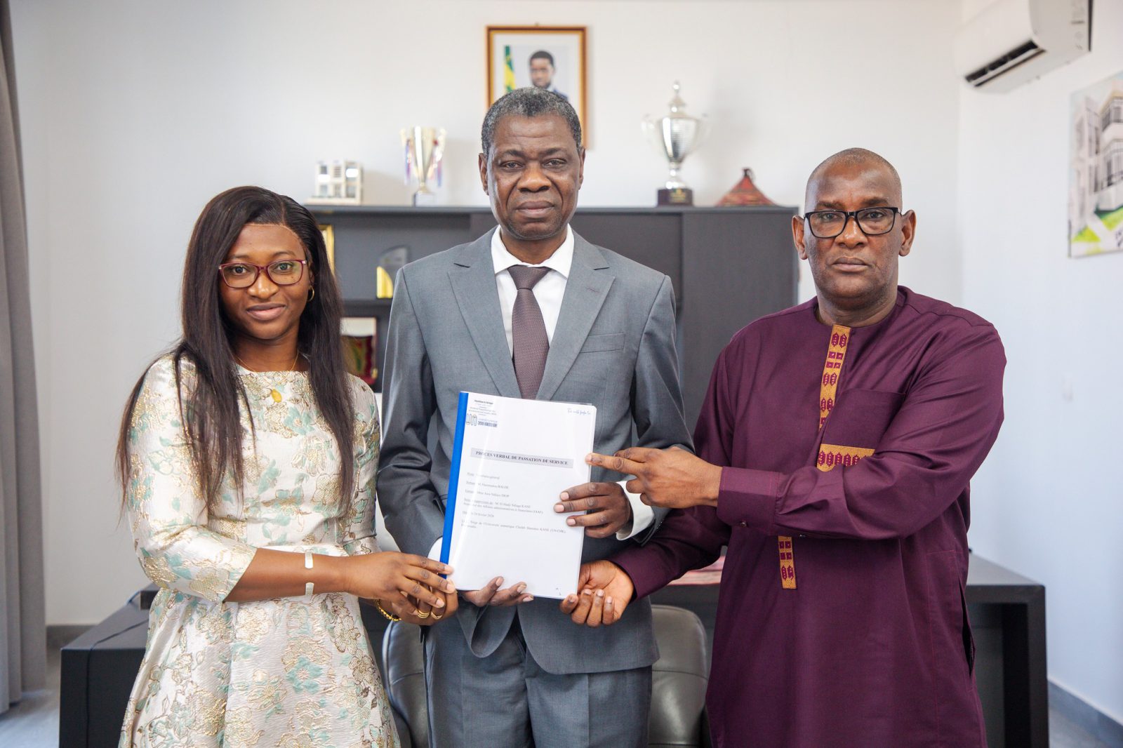 Passation de service : Mme Awa Ndiaye DIOP, officiellement installée dans ses fonctions de Secrétaire général de l’UN-CHK