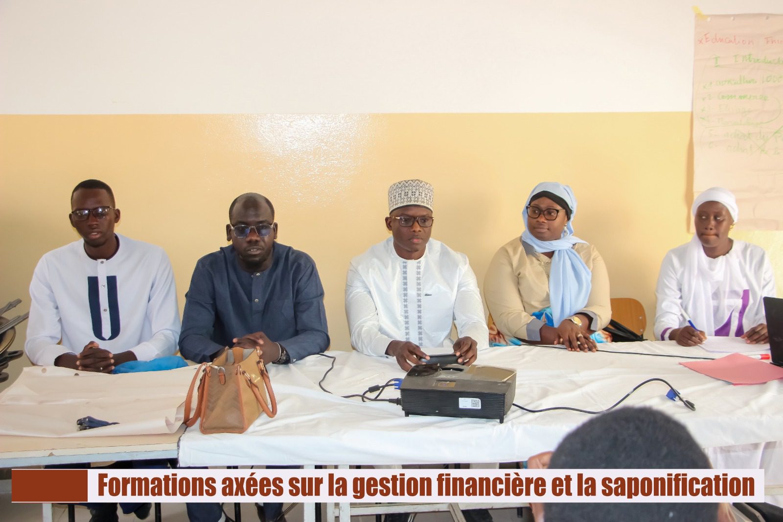 Formations axées sur la gestion financière et la saponification, au profit des étudiants et des femmes agentes du CROUS-SS