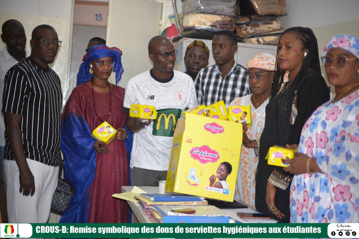 CROUS de Bambey: distribution symbolique de serviettes hygiéniques aux étudiantes de l’Université Alioune Diop