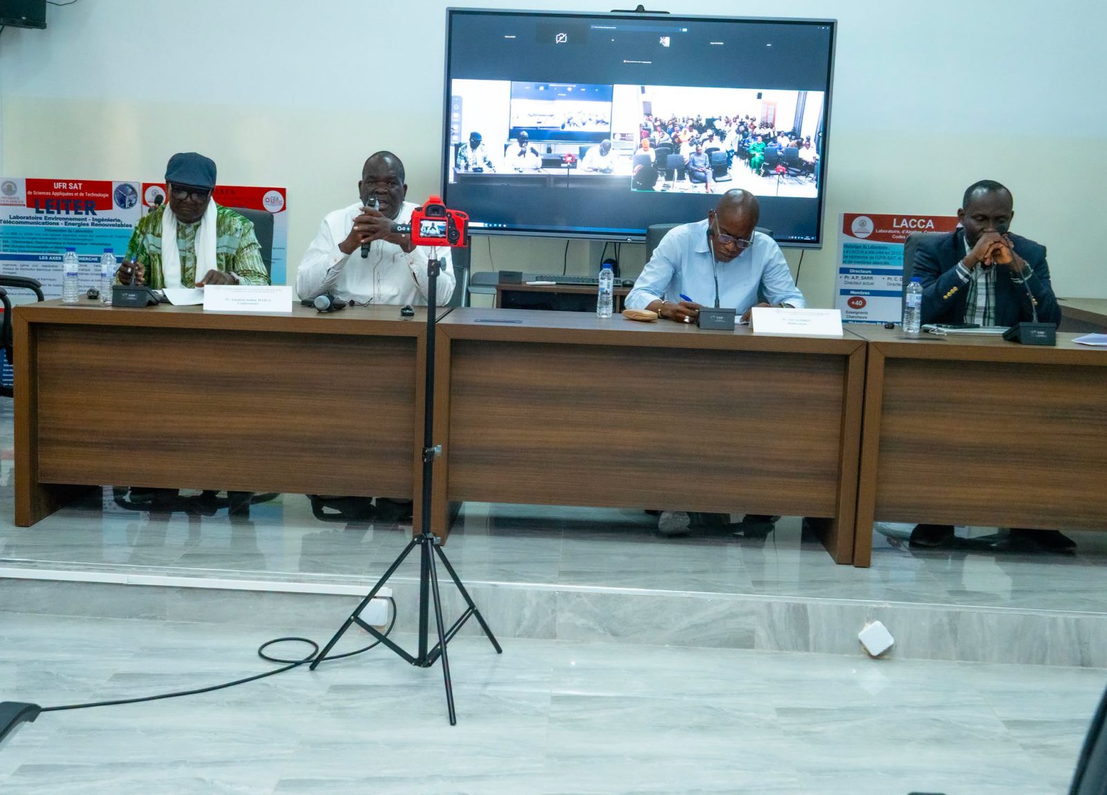 UGB: L’Ecole Doctorale des Sciences et Technologies renforce l’accompagnement de ses doctorants