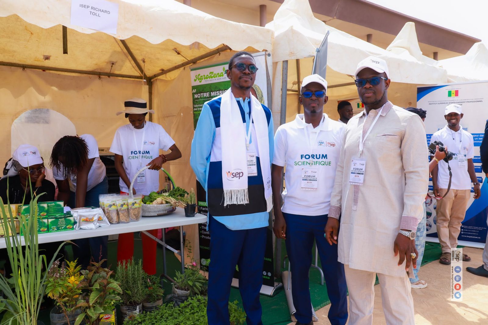 𝗙𝗼𝗿𝘂𝗺 𝘀𝗰𝗶𝗲𝗻𝘁𝗶𝗳𝗶𝗾𝘂𝗲 𝗮̀ 𝗹’𝗜𝗦𝗘𝗣 𝗔𝗯𝗱𝗼𝘂𝗹𝗮𝘆𝗲 𝗟𝘆 𝗱𝗲 𝗧𝗵𝗶𝗲̀𝘀 : 𝗗𝗲𝘀 𝗱𝗶𝗽𝗹𝗼̂𝗺𝗲́𝗲𝘀 𝗱𝗲 𝗹’𝗜𝗦𝗘𝗣-𝗥𝗧 𝗮̀ 𝗹’𝗵𝗼𝗻𝗻𝗲𝘂𝗿