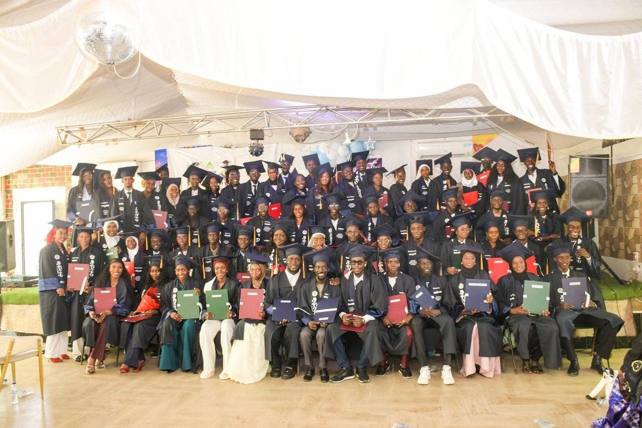 L’excellence célébrée : Graduation des Promotions 3 et 4 du Département EBDD de l’USSEIN